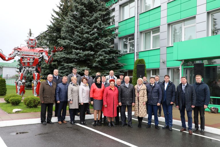 ВЫЕЗДНОЕ ЗАСЕДАНИЕ ПРЕЗИДИУМА РЕСПУБЛИКАНСКОГО КОМИТЕТА БЕЛХИМПРОФСОЮЗА