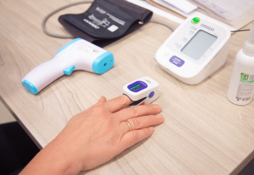 В ФПБ НАПОМНИЛИ, ЧТО У БЕЛОРУСОВ ЕСТЬ ВОЗМОЖНОСТЬ ОСТАТЬСЯ ДОМА БЕЗ ОФОРМЛЕНИЯ «БОЛЬНИЧНОГО»