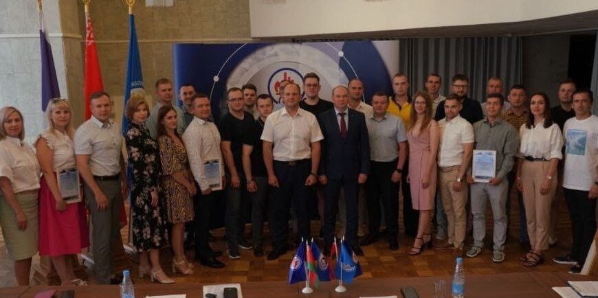 Мир и созидание в системе современных ценностей молодежи